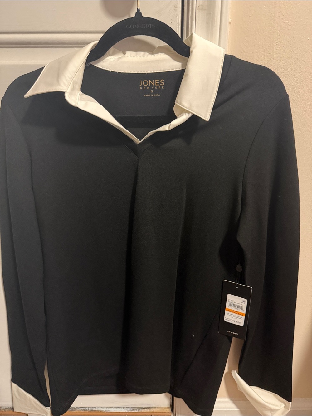 Jones New York Black Long Sleeve Polo Shirt with White Collar